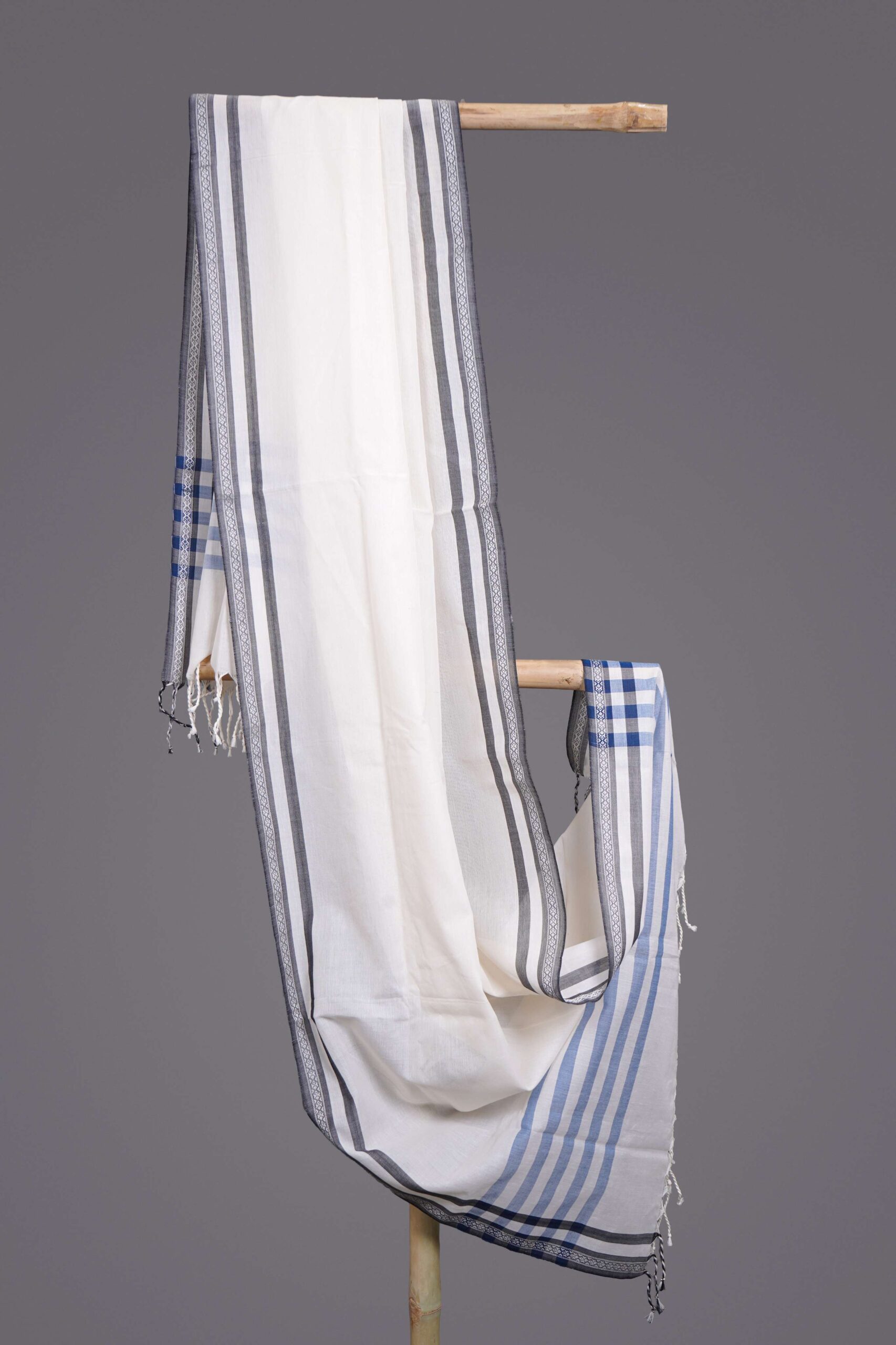 Sausar stole 3.1 Indigo Parallel - Image 1